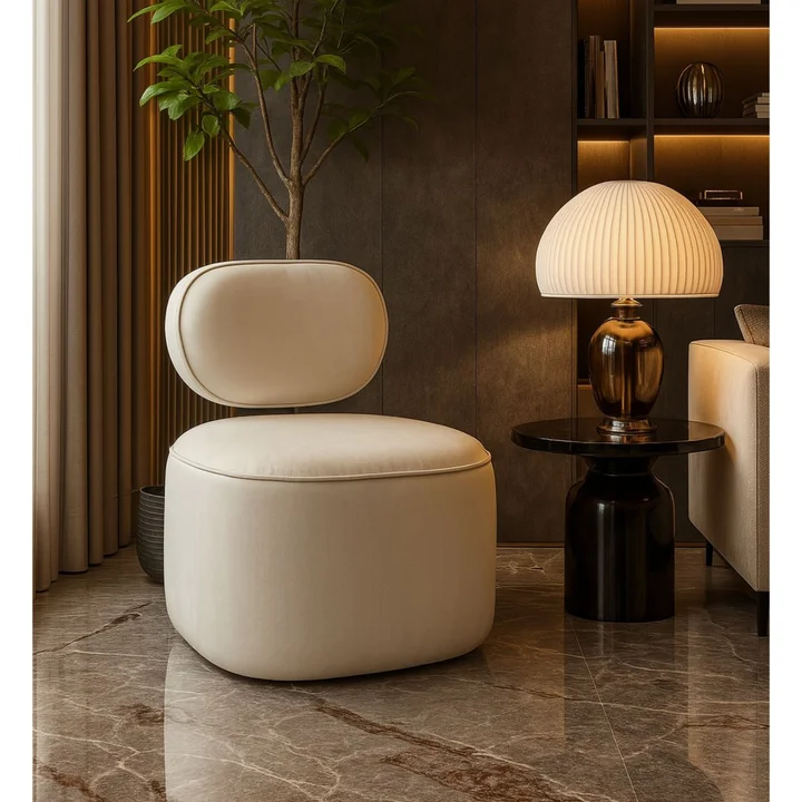 Poltrona Monaco — Dourado automotivo